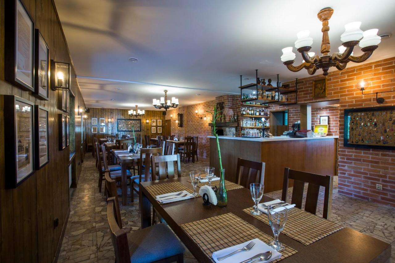 Hotel Kuznia Napoleonska Teresin Esterno foto