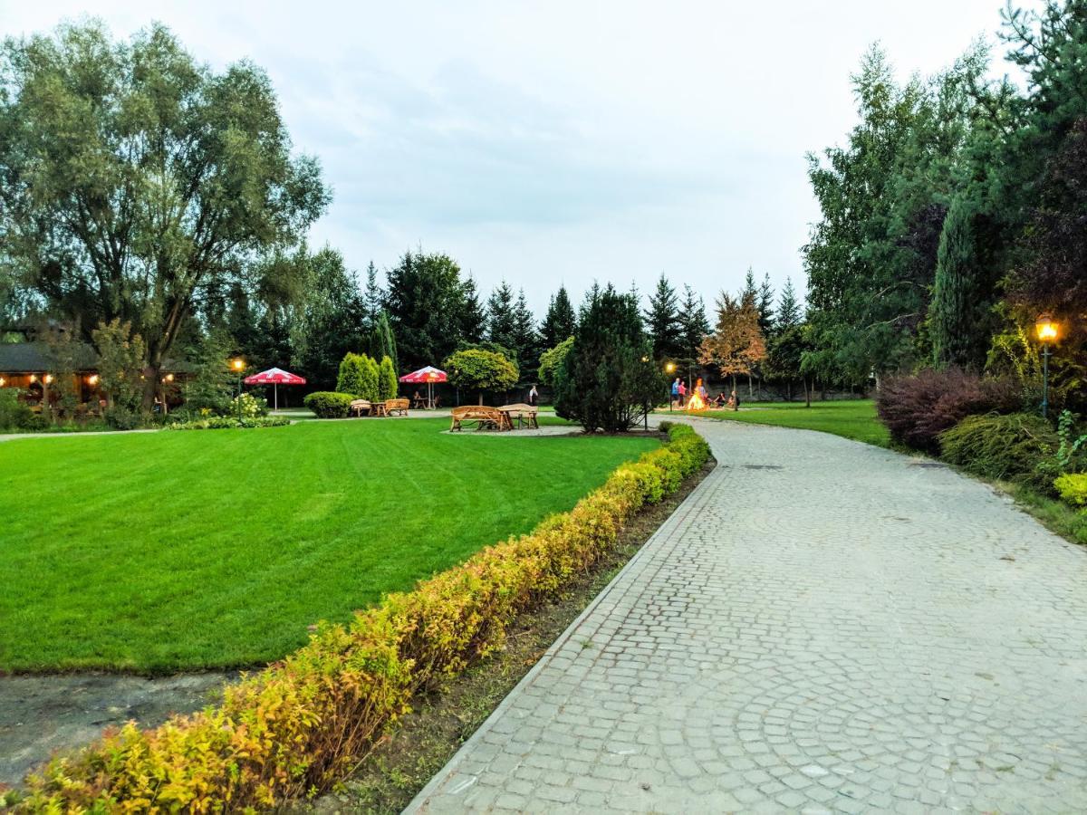 Hotel Kuznia Napoleonska Teresin Esterno foto
