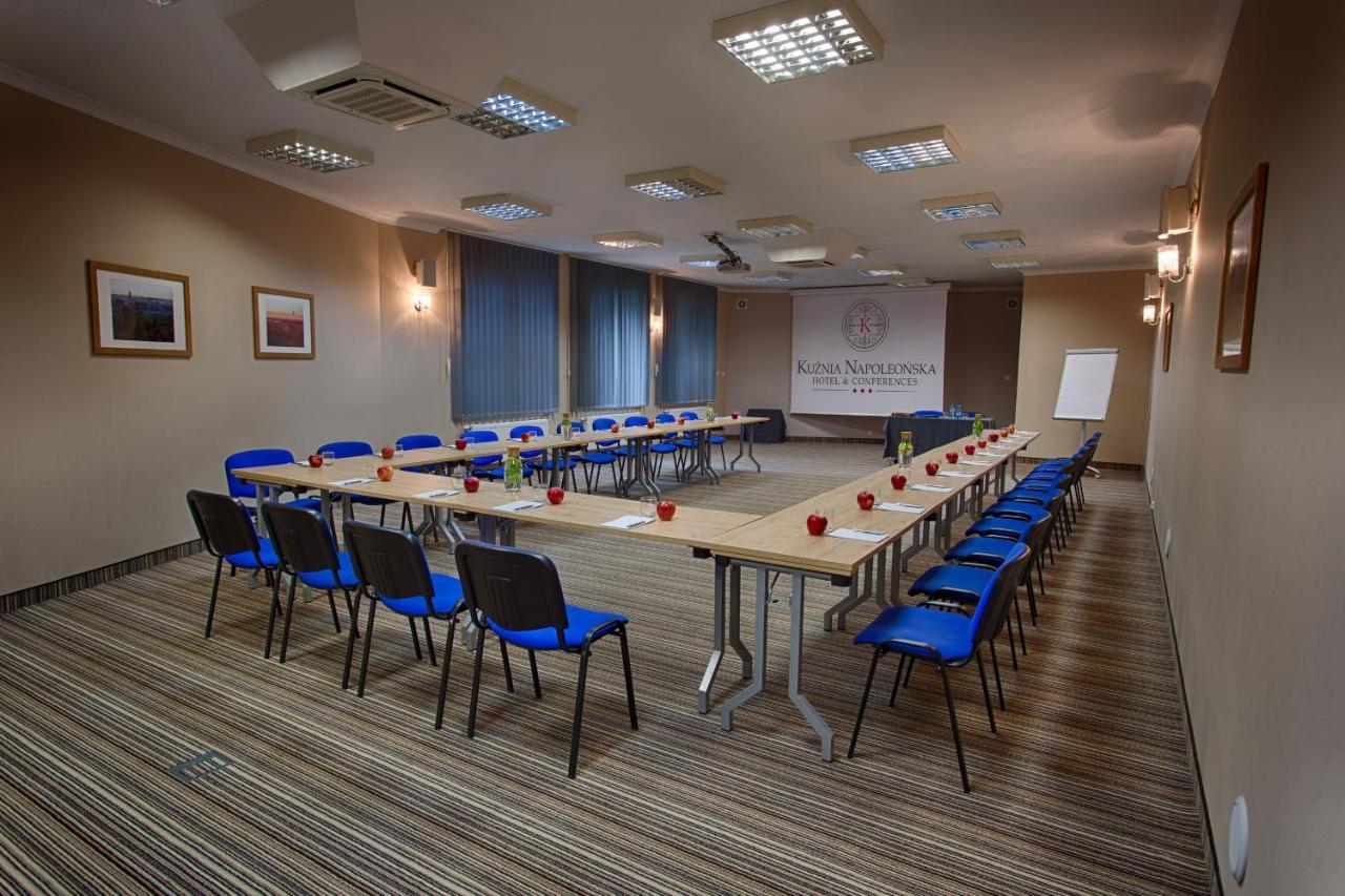 Hotel Kuznia Napoleonska Teresin Esterno foto