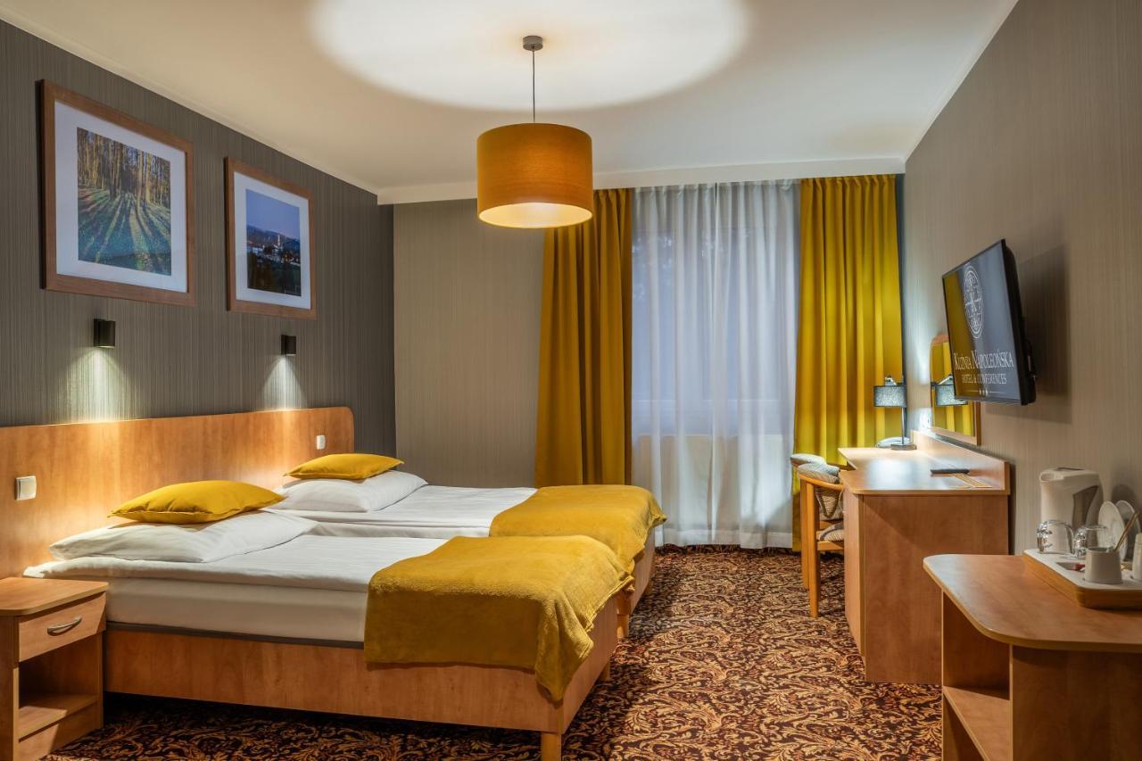 Hotel Kuznia Napoleonska Teresin Esterno foto