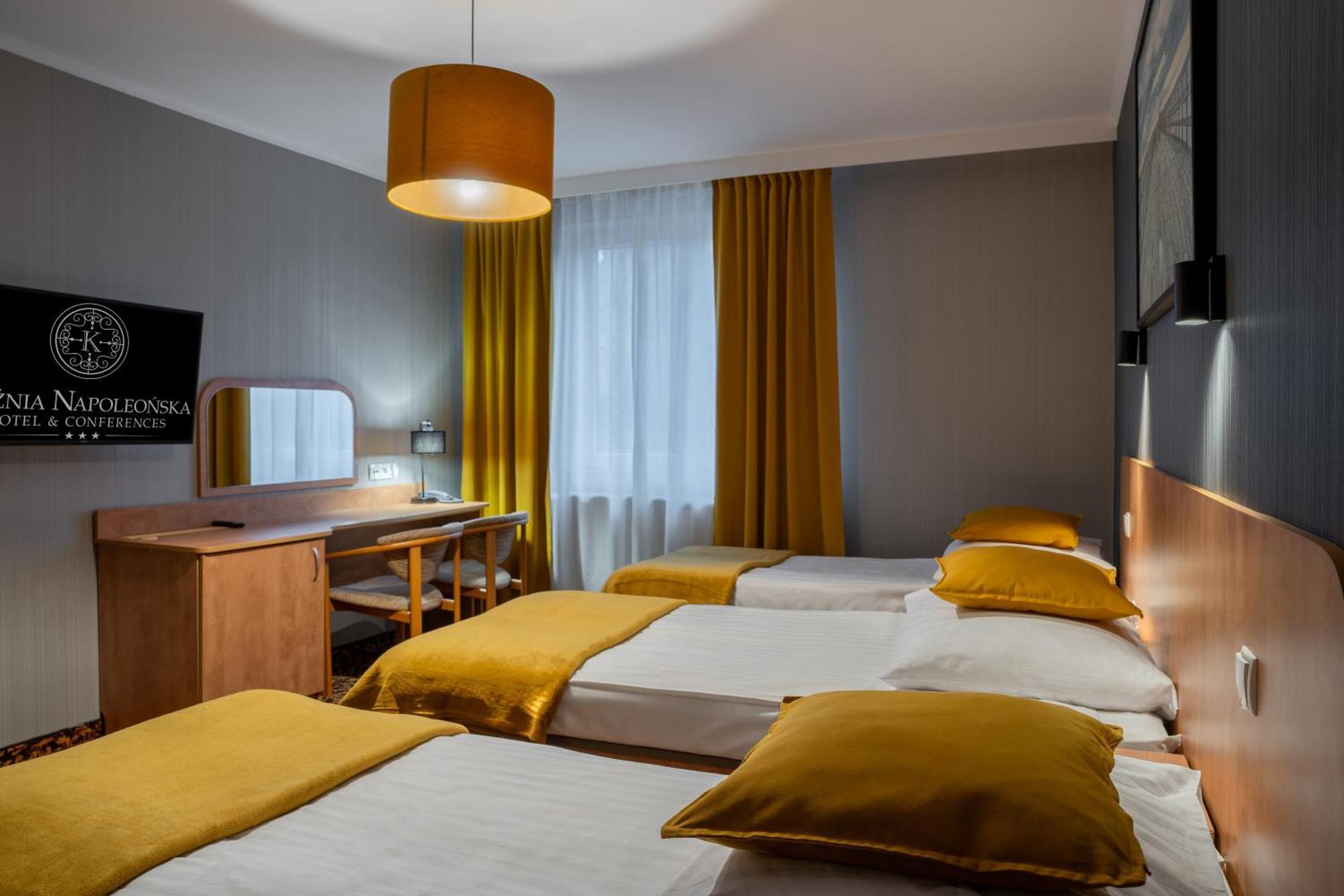 Hotel Kuznia Napoleonska Teresin Esterno foto